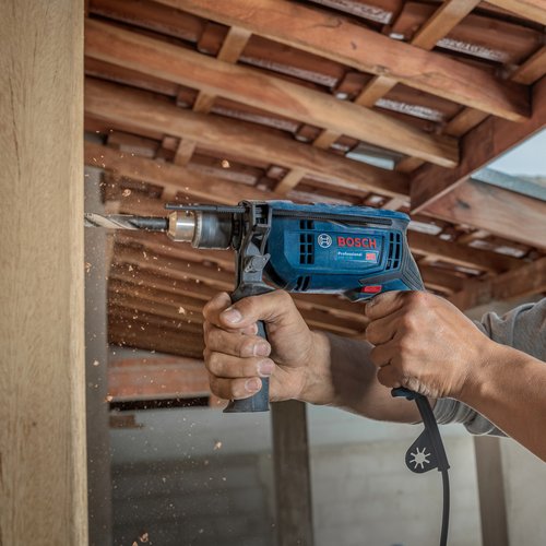 Furadeira de Impacto Bosch GSB 13 RE-MX5 - 750W 127V 5 brocas e maleta