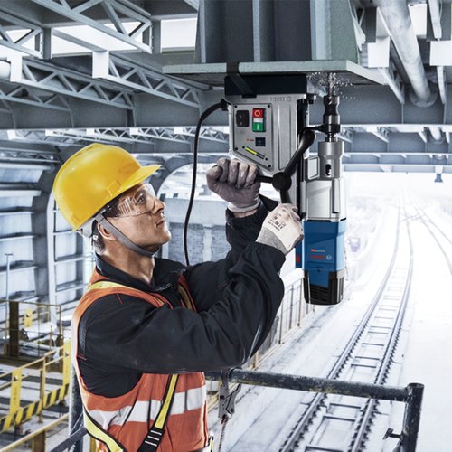 Furadeira Sem Impacto Bosch GBM 50-2 220V 1200W, em maleta