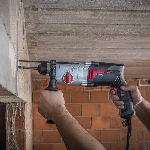 Martelete rompedor Skil 1859 750W 220V acessórios e maleta